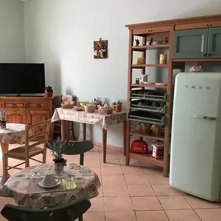 Achirina Cisterna di Latina